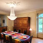 Chateau De Beaumenil, Paisible Et Familial Holiday home *