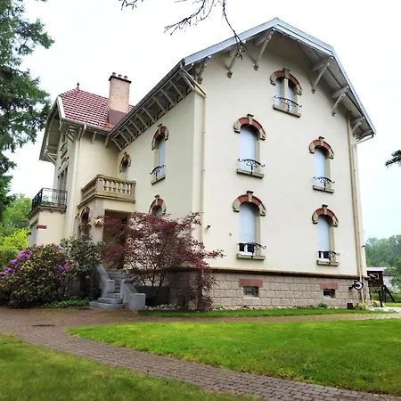 Feriehus Chateau De Beaumenil, Paisible Et Familial