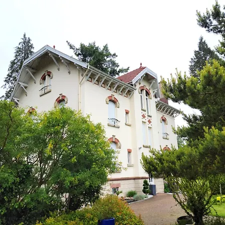 Chateau De Beaumenil, Paisible Et Familial Feriehus
