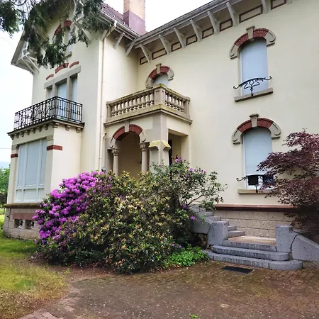 Feriehus Chateau De Beaumenil, Paisible Et Familial *