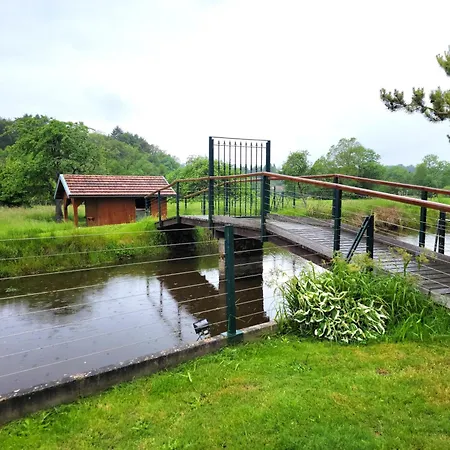 Chateau De Beaumenil, Paisible Et Familial Feriehus *