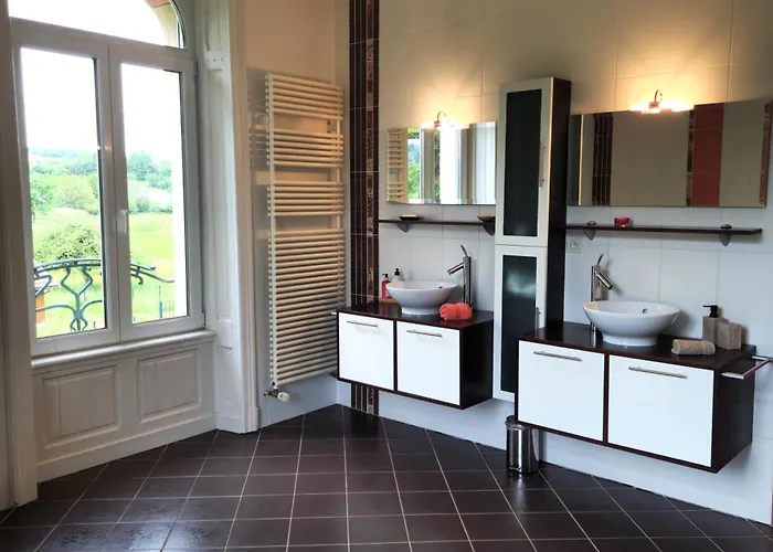 Chateau De Beaumenil, Paisible Et Familial * Beaumenil