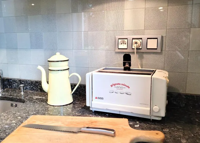 Prázdninový dům Chateau De Beaumenil, Paisible Et Familial