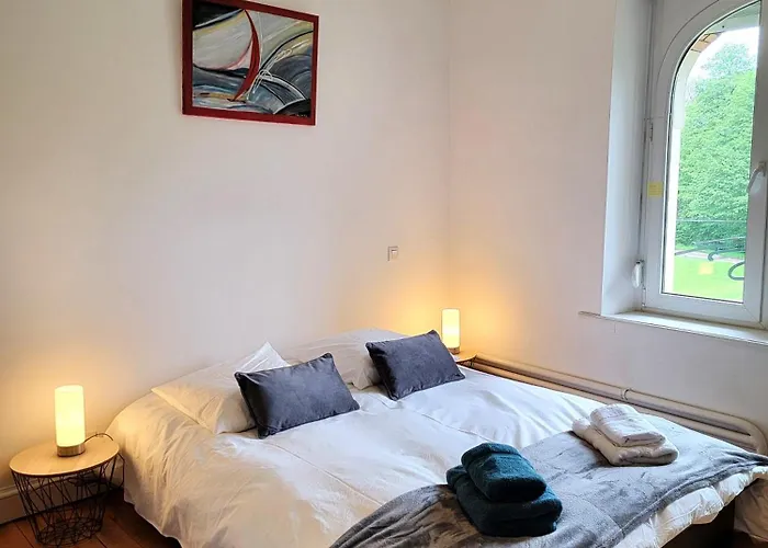 Prázdninový dům Chateau De Beaumenil, Paisible Et Familial *